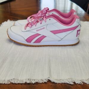 Reebok court classic girls US 6 pink and white